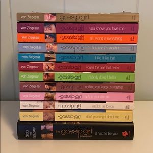 GOSSIP GIRL Book Bundle - Entire 12 book Series